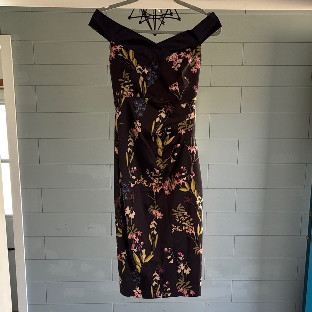 Karen Millen‎ Botanical Floral Bardot Off-Shoulder pencil dress